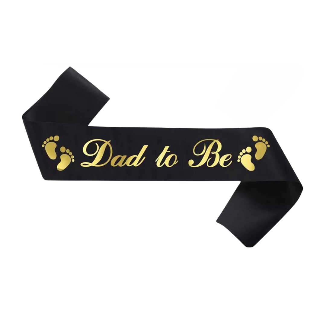 gold letter mom to be and black Dad to be sash