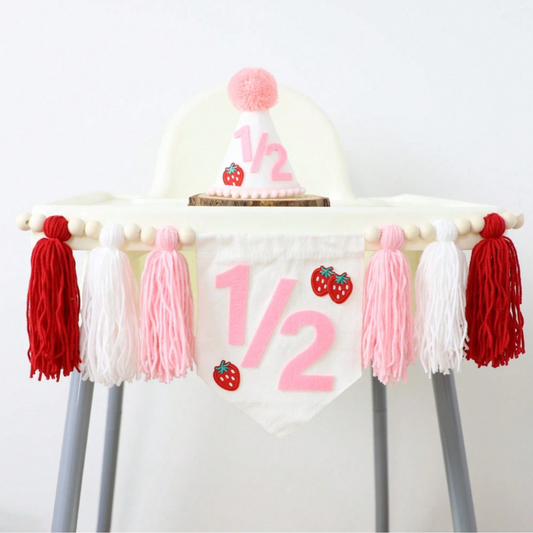 2pcs 1/2 Strawberry theme Banner and Had
